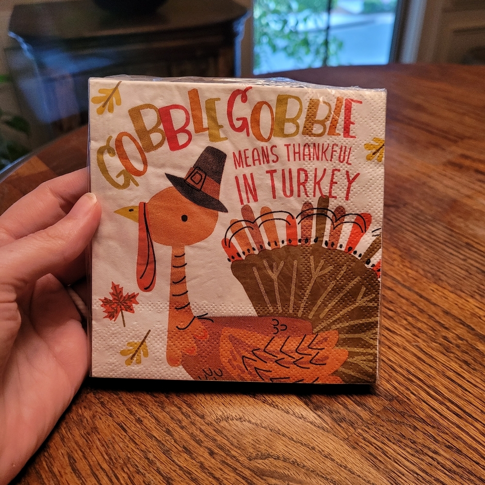 NWT 20 paper Thanksgiving 3 ply napkins, 10x10 inches